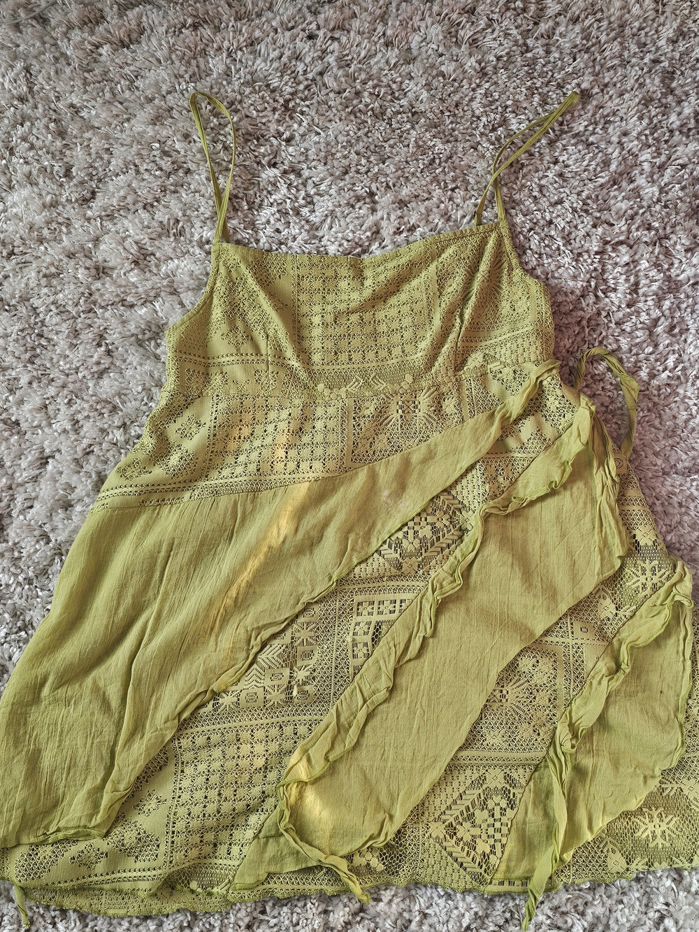Lace-Panel Spaghetti Strap Camisole in Chartreuse